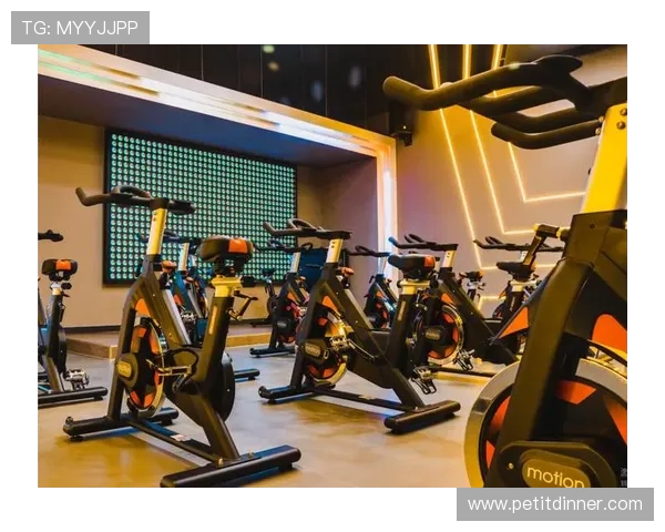 爱游戏综合体育:融合多项运动项目,满足不同年龄层的健身需求